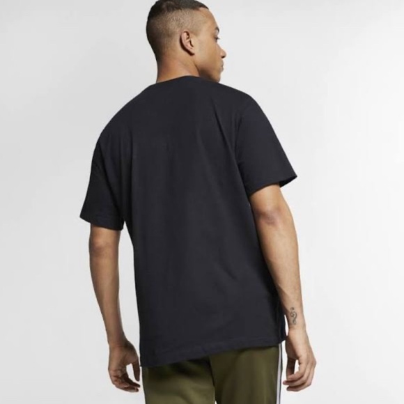 🆕 Nike HERITAGE AIR MAX Men’s T-Shirt Black Large - Picture 3 of 8